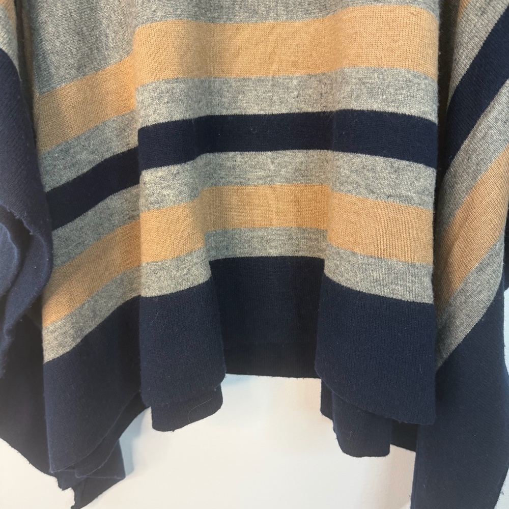 BCBGMaxAzria Wyona Poncho Sweater Grey Navy Tan Stripe‎ 100% Lambswool One Size - Picture 3 of 7